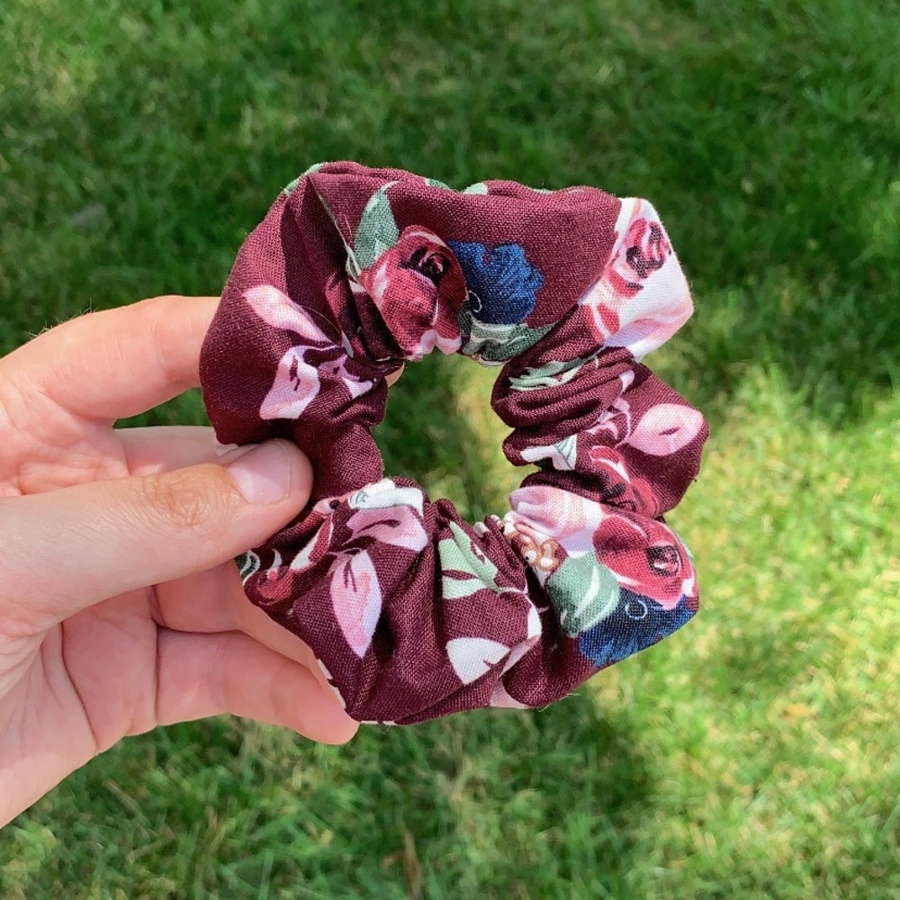 Blossoms in Merlot Scrunchie 🍷